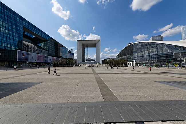 La Défense-AOU14-078